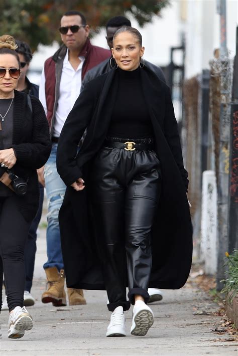 jlo chanel belt